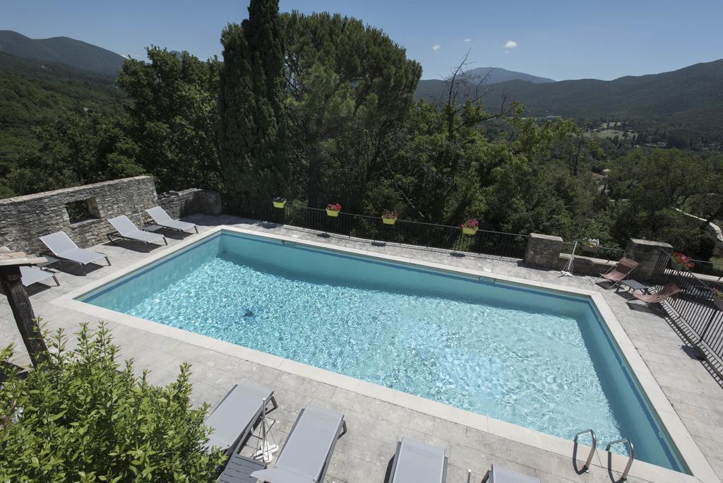 Logis Hotel Les Hospitaliers Le Poet-Laval Bagian luar foto