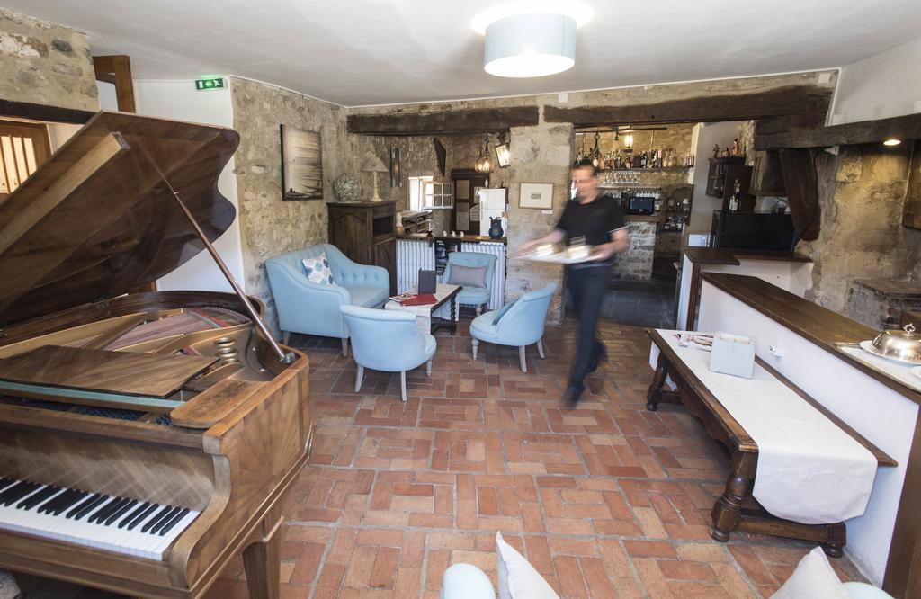 Logis Hotel Les Hospitaliers Le Poet-Laval Bagian luar foto