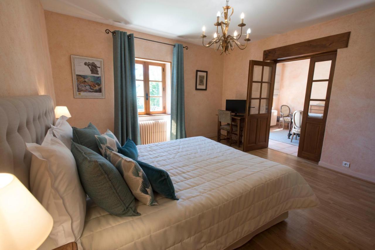 Logis Hotel Les Hospitaliers Le Poet-Laval Bagian luar foto